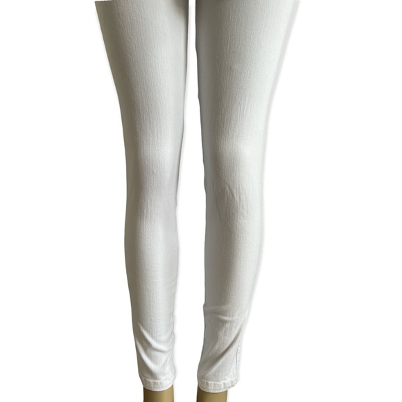 Studio F Colombian White Butt Lift Jeans - Size 4 - Picture 3 of 8